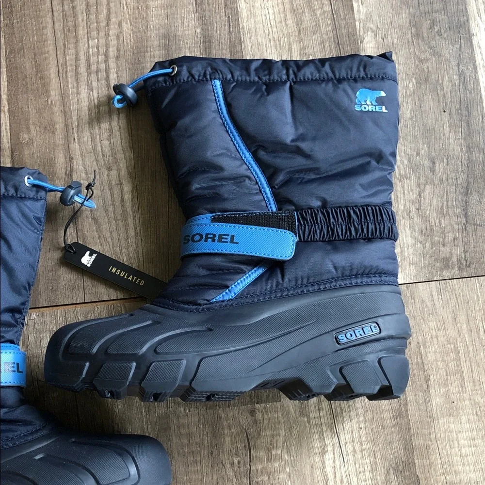 Sorel Flurry Kids Black and Blue Waterproof Insulated Snow Boots 6 NEW